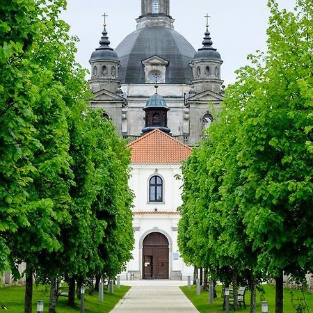 Hotel Monte Pacis In Pazaislis Kaunas Exteriér fotografie